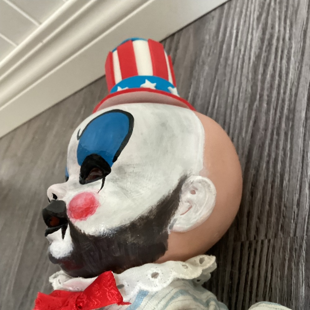Baby Capt’n Spaulding - Picture 10 of 10